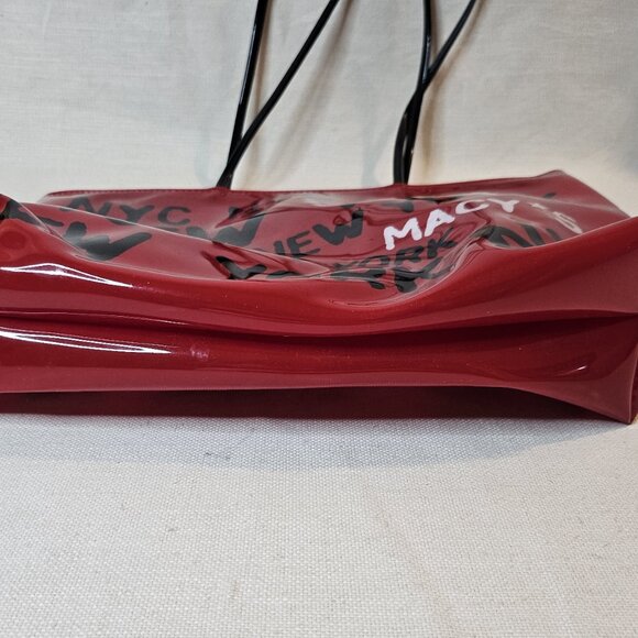 Macy's New York Zippered Tote Bag - Red - Picture 3 of 4
